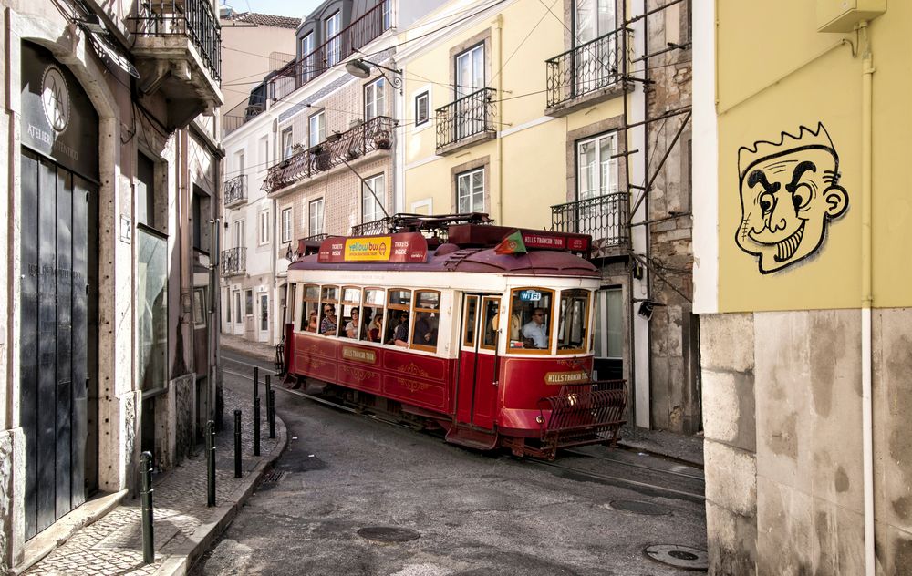 tranvía por callejuelas