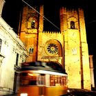 Tranvia y Catedral Lisboa