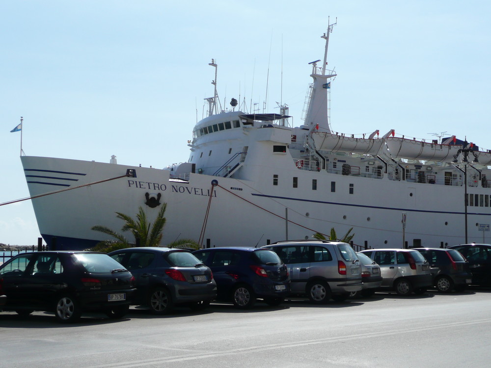 Trapani-PIETRO NOVELLI fährt nach Tunis.... (Hilde weiß bescheid... :-)