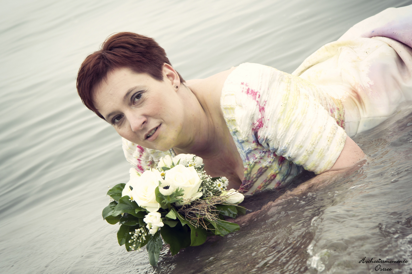 Trash the Dress Fotoshooting in der Ostsee