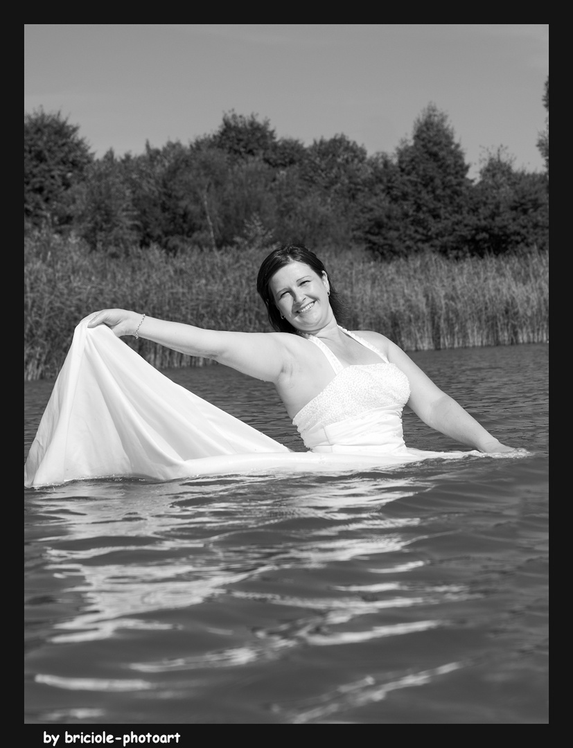 Trash the dress V