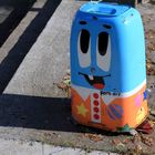 Trash_bin:Smiling