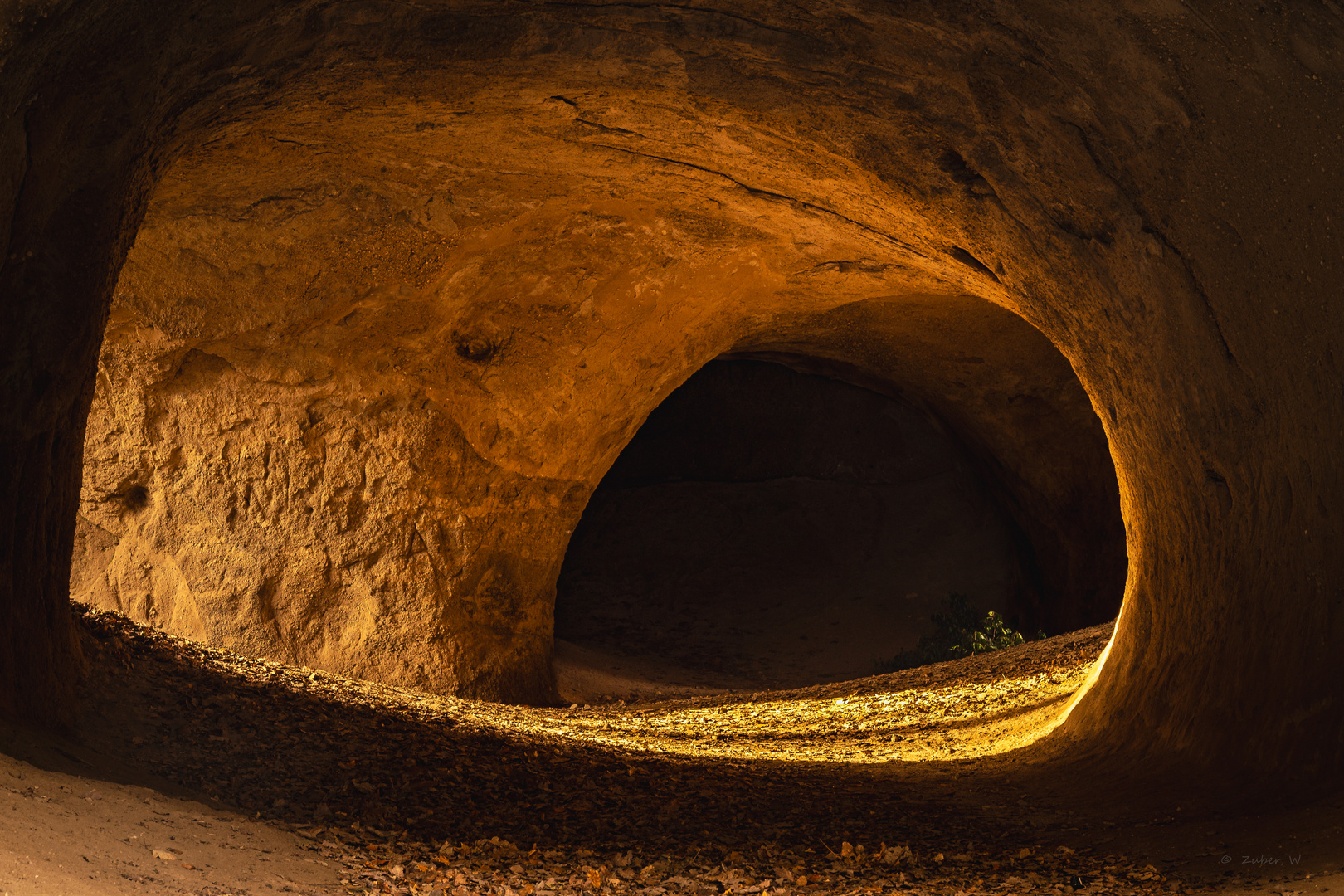 Trasshöhle  sonnendurchflutet