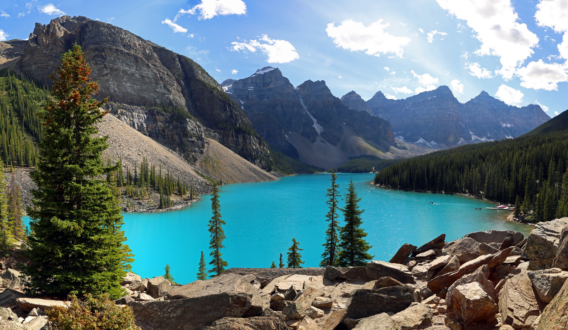 Traum-Aussicht am Moraine Lake in Kanada