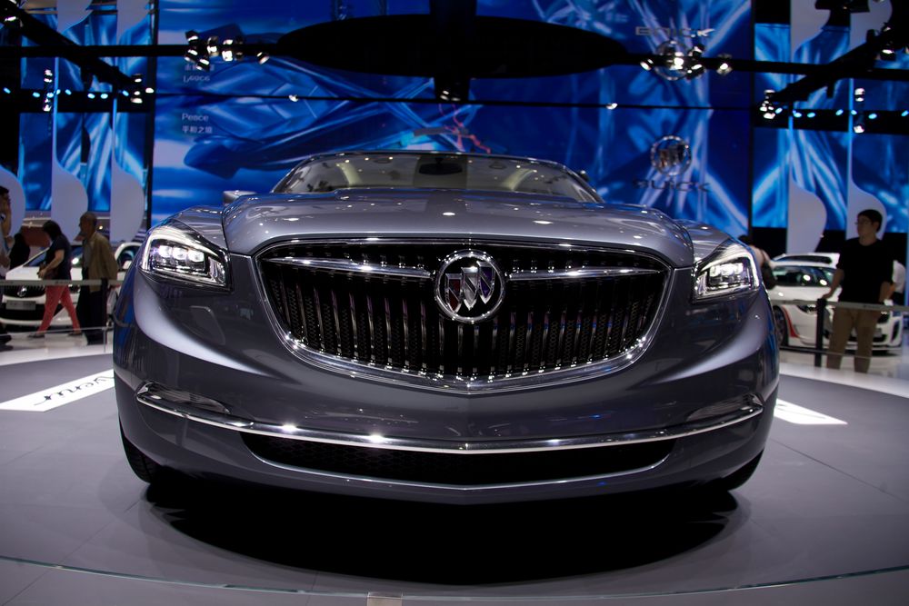 Traum: Buick Avenir