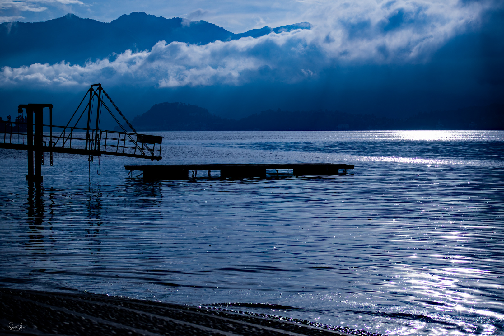 Traumhafte Stimmung zum frühen Abend am Comer See