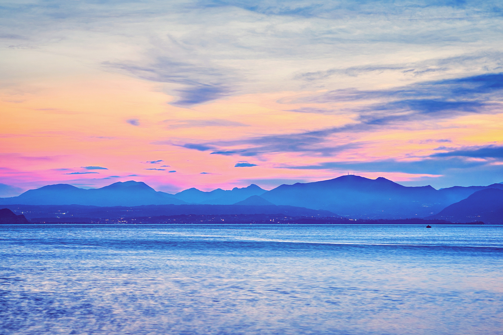 Traumhafter Himmel am Gardasee