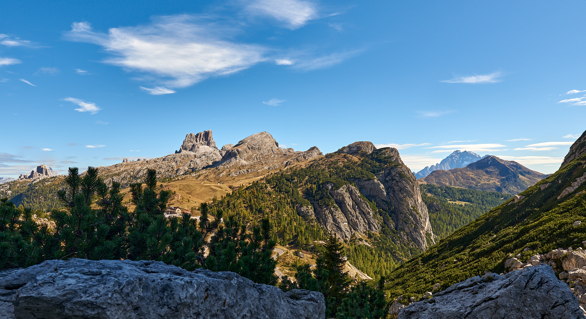 Traumkulisse am Passo di Falzarego bei Kaiserwetter