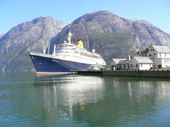 Traumschiff am Eidfjord/Norwegen