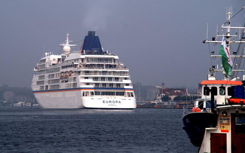 Traumschiff im Hafen