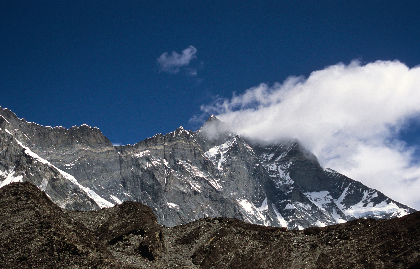 Traumsicht vom Chukhung Ri (5546m) auf die Südflanke des Lhotse