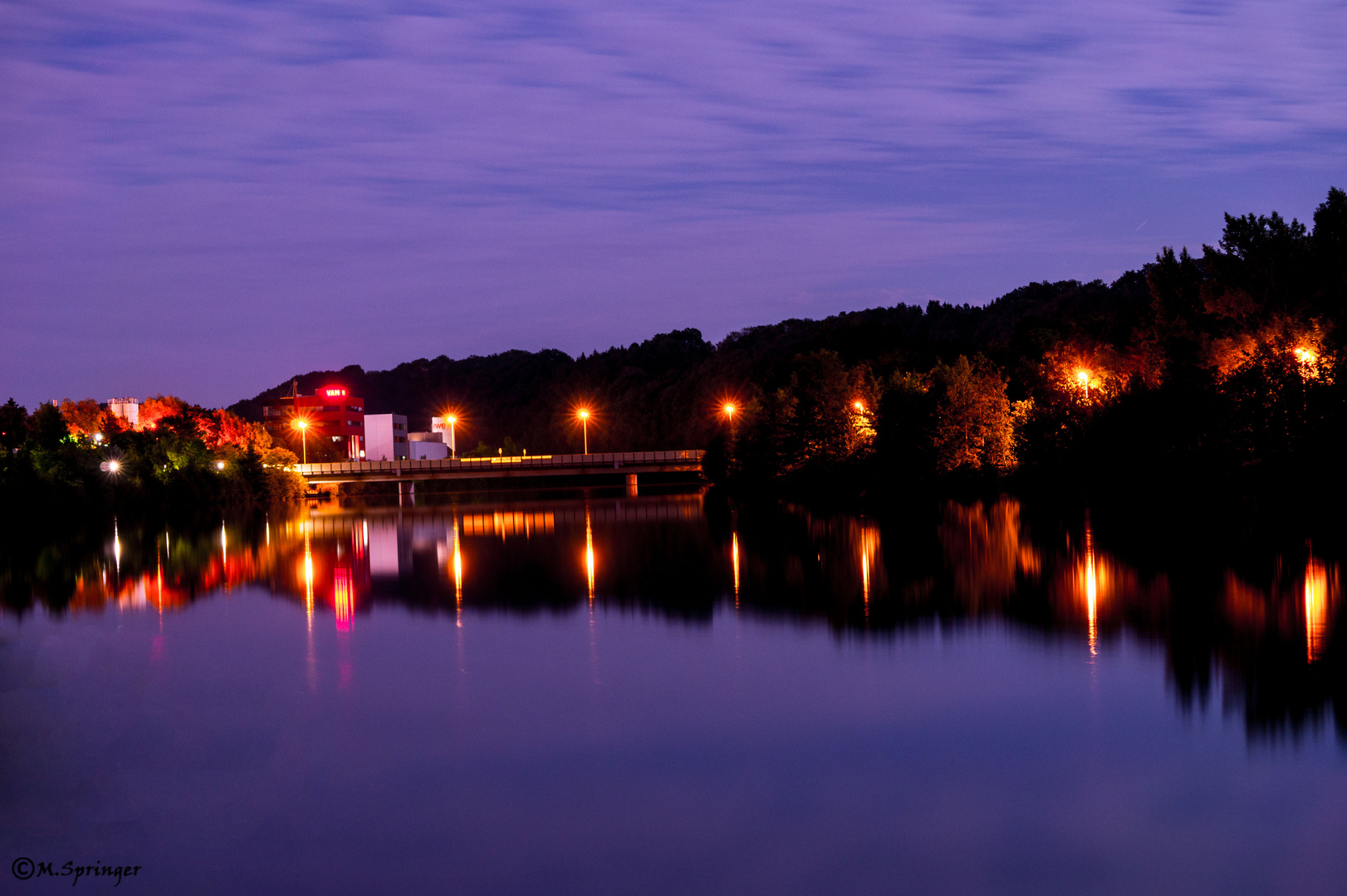 Traun bei Nacht