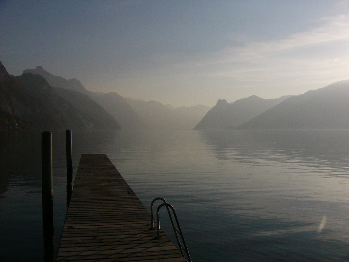 Traunsee im Nebel