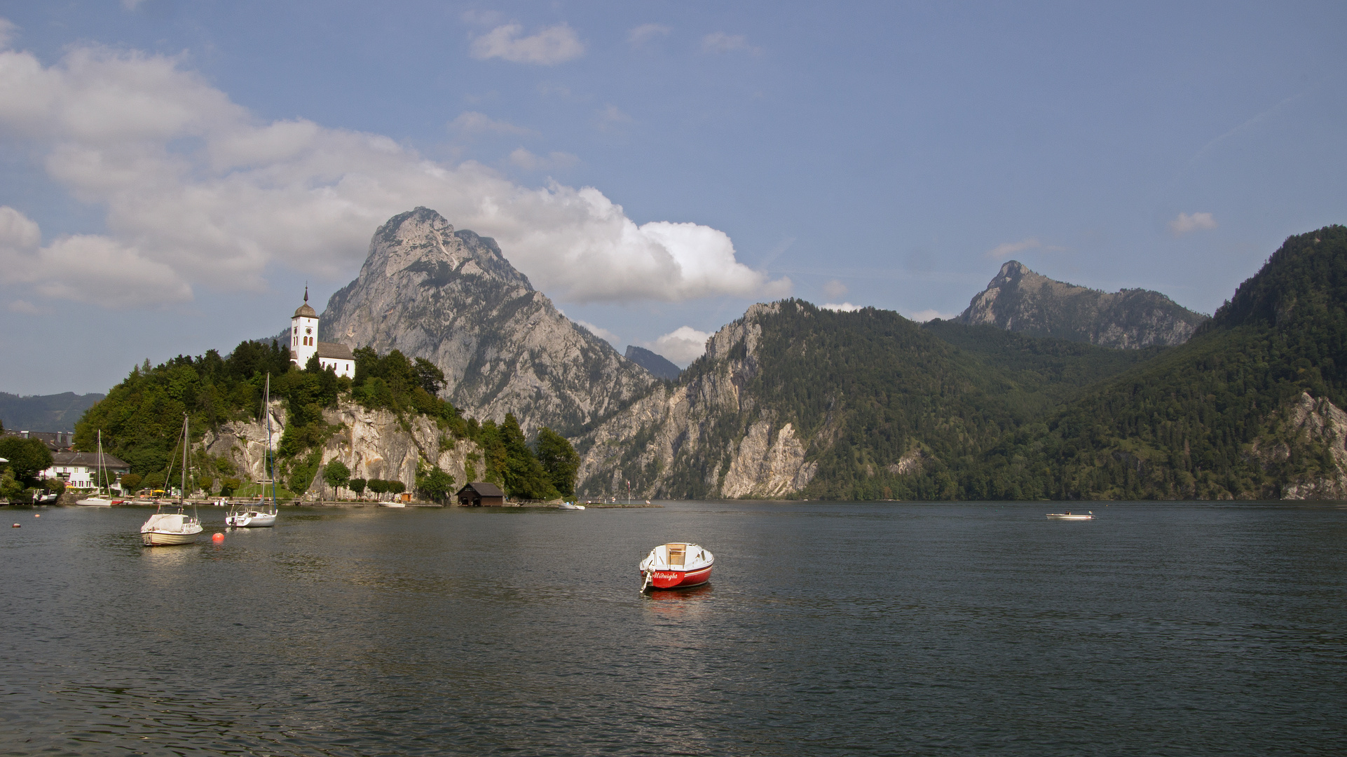 Traunstein mit Wolke