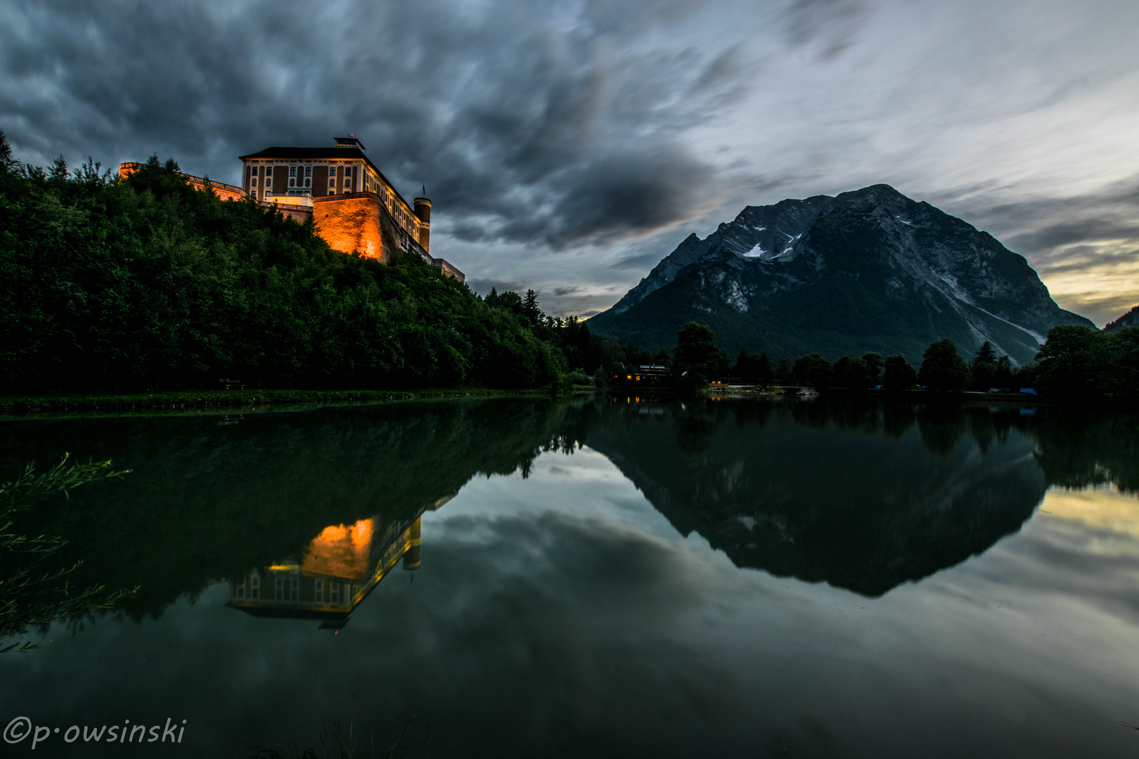 Trautenfels Castle & Mountain Grimming