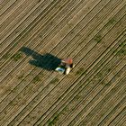 Travail de la terre vue du ciel