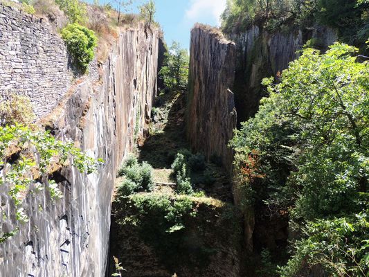 Travassac pans d'ardoises 