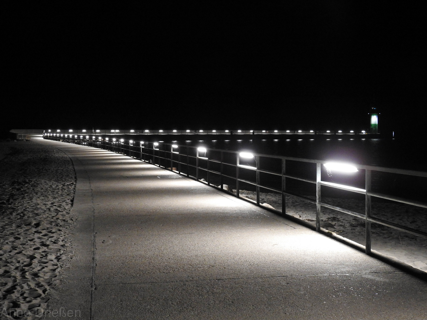 Travemünde bei Nacht