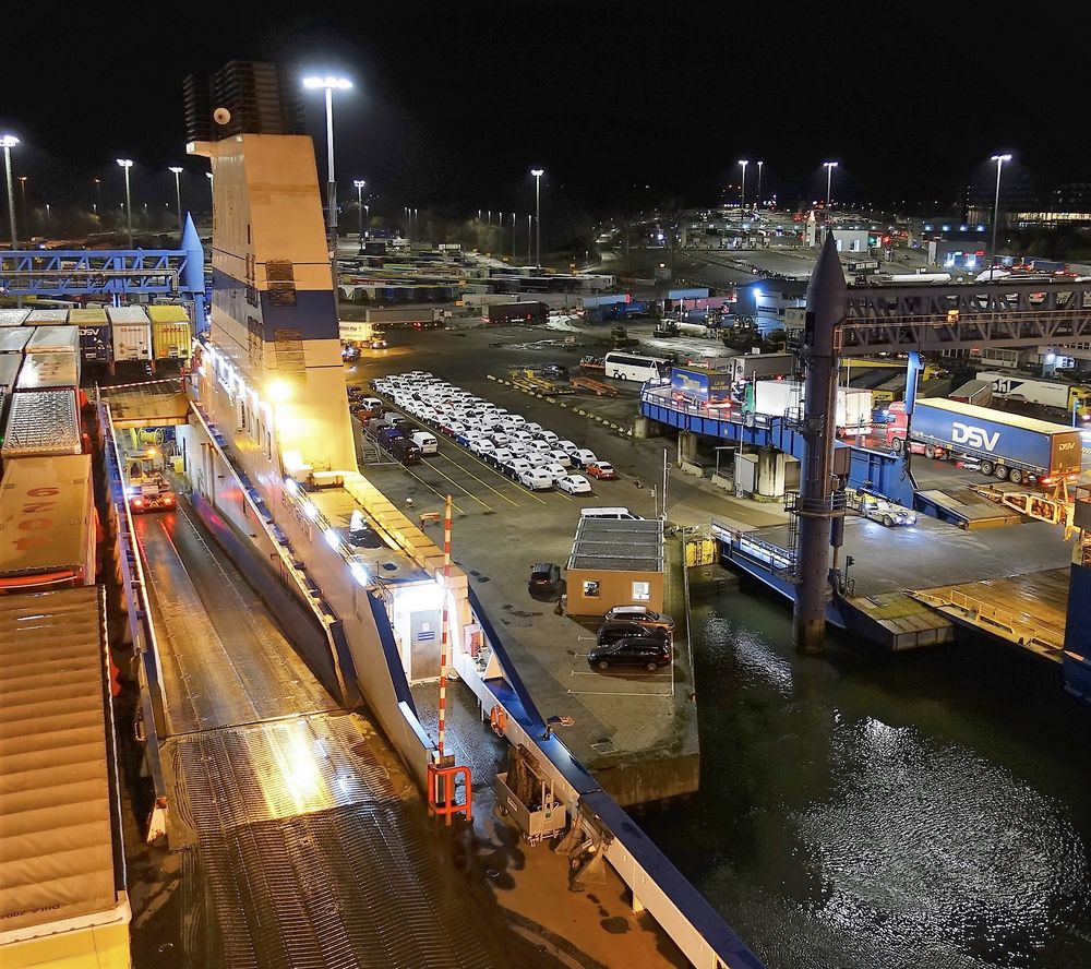 Travemünde Hafen bei Nacht