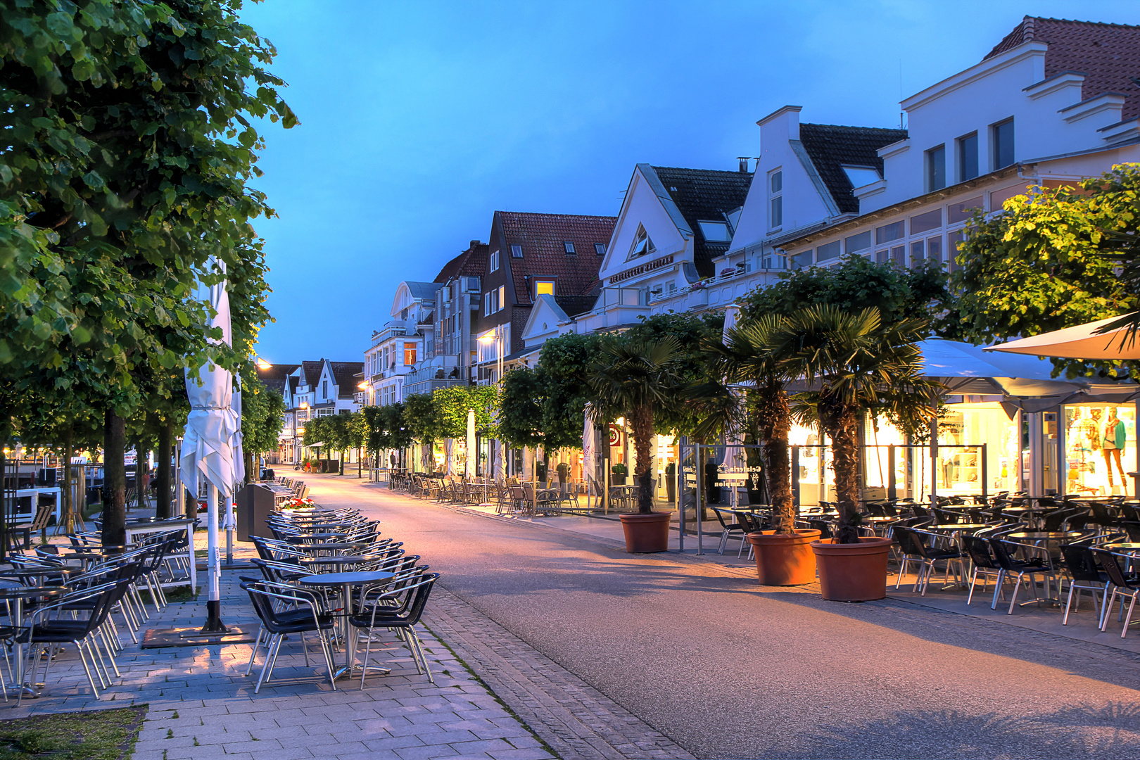 Travemünde - Straßencafe