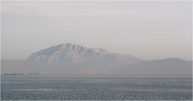 Trawler auf der Meerenge von Gibraltar