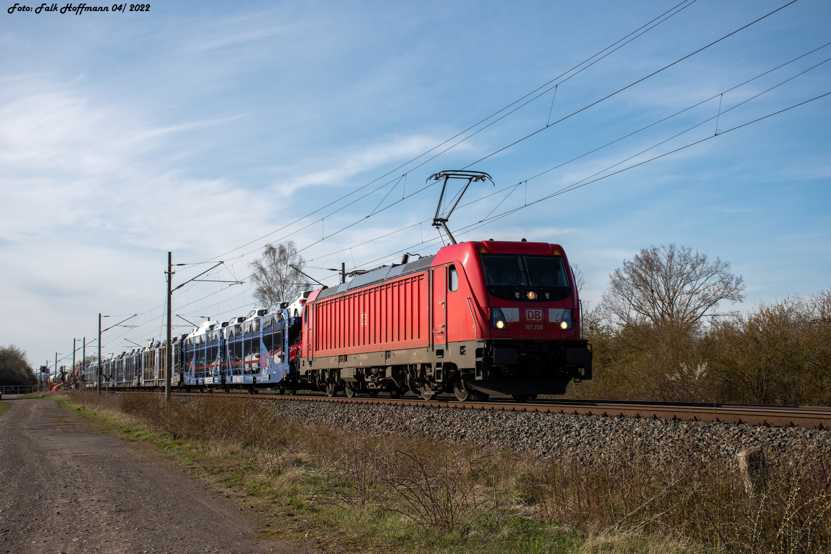 Traxx im Gegenlicht