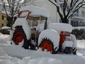 Trecker im Winterschlaf von Hans-Ulrich Karawdeniya Lekamlage