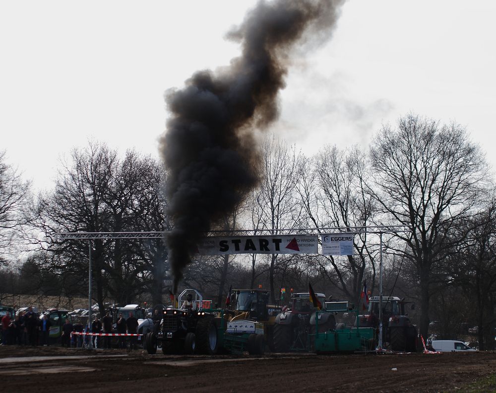 Trecker Treck in Wakendorf II 2013-1