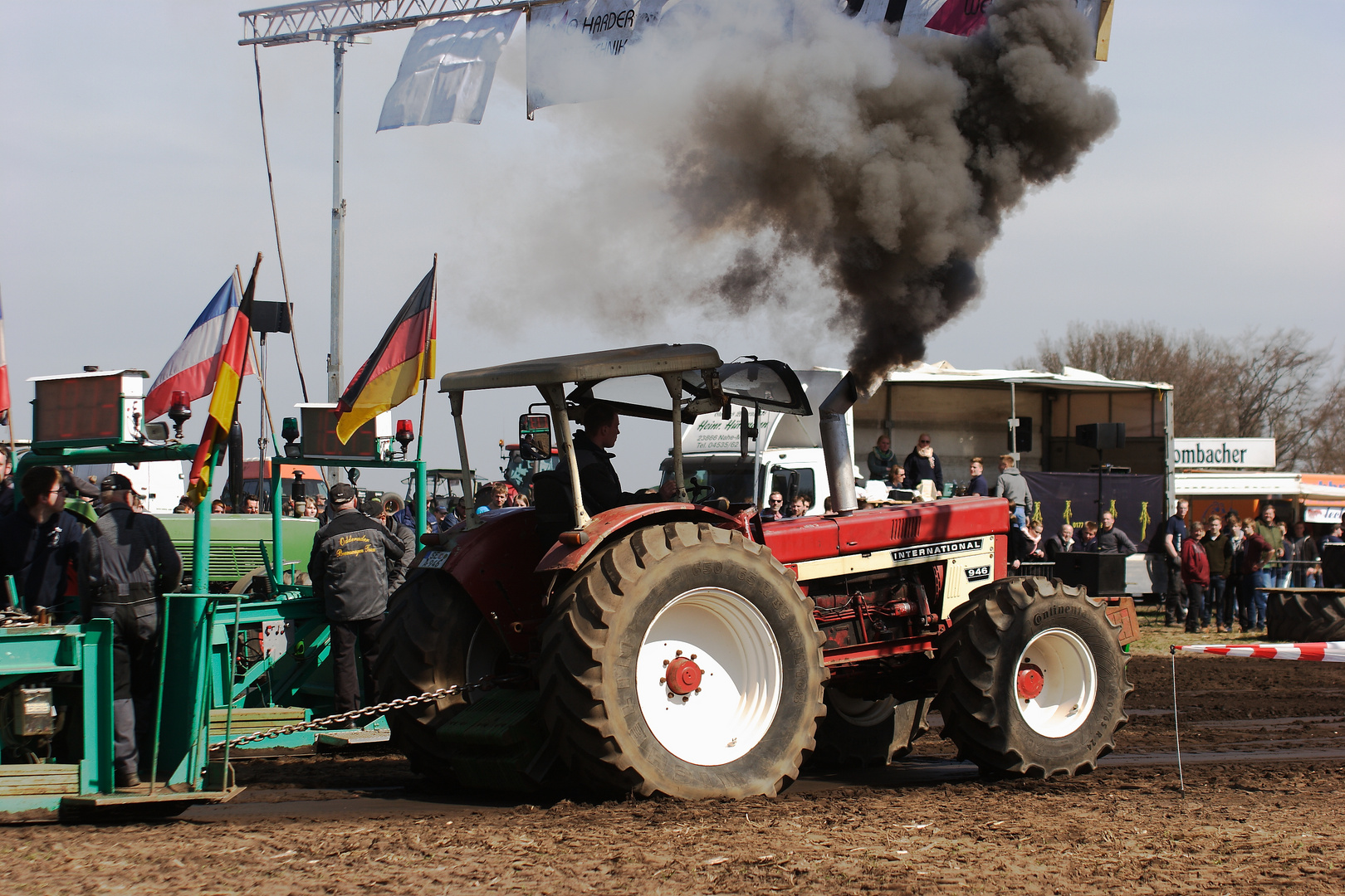 Trecker Treck in Wakendorf II 2013-4