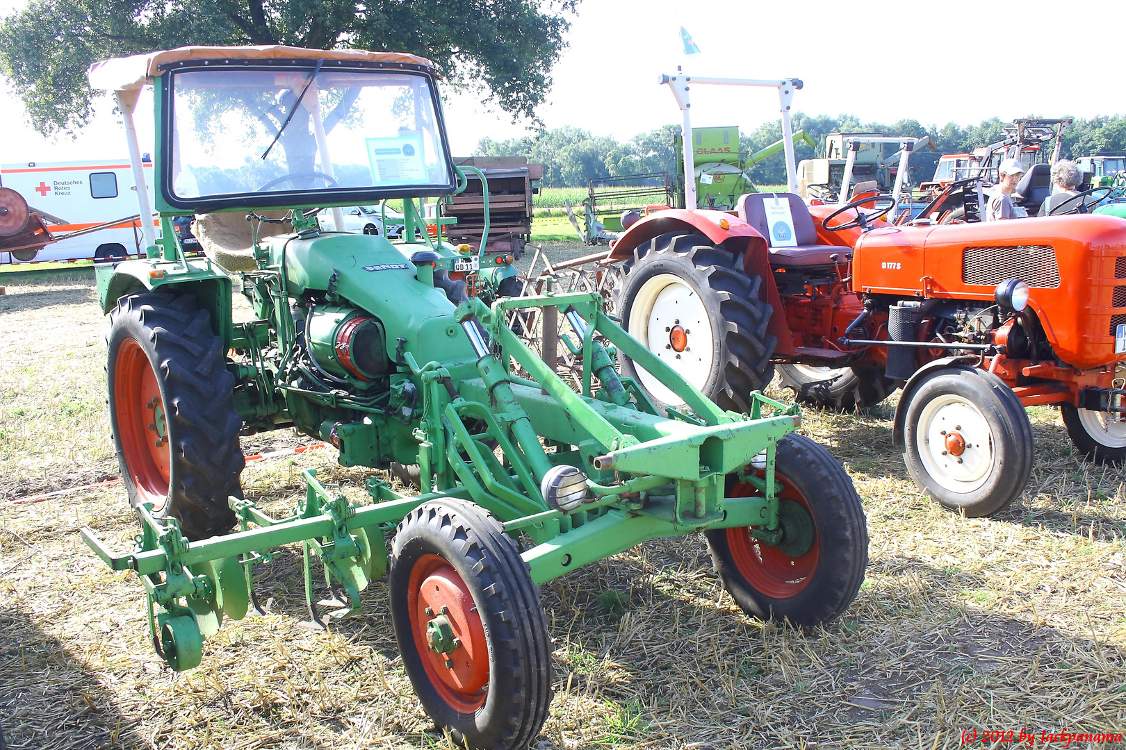 Trecker-Treffen auf dem Stoppelfeld in Hünxe (1)