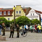 TREFF ZWEIER VERSCHIEDENER GRUPPEN AM RANDE EINES MANÖVERS OHNE WIRLICHE KONTAKTAUFNAHME