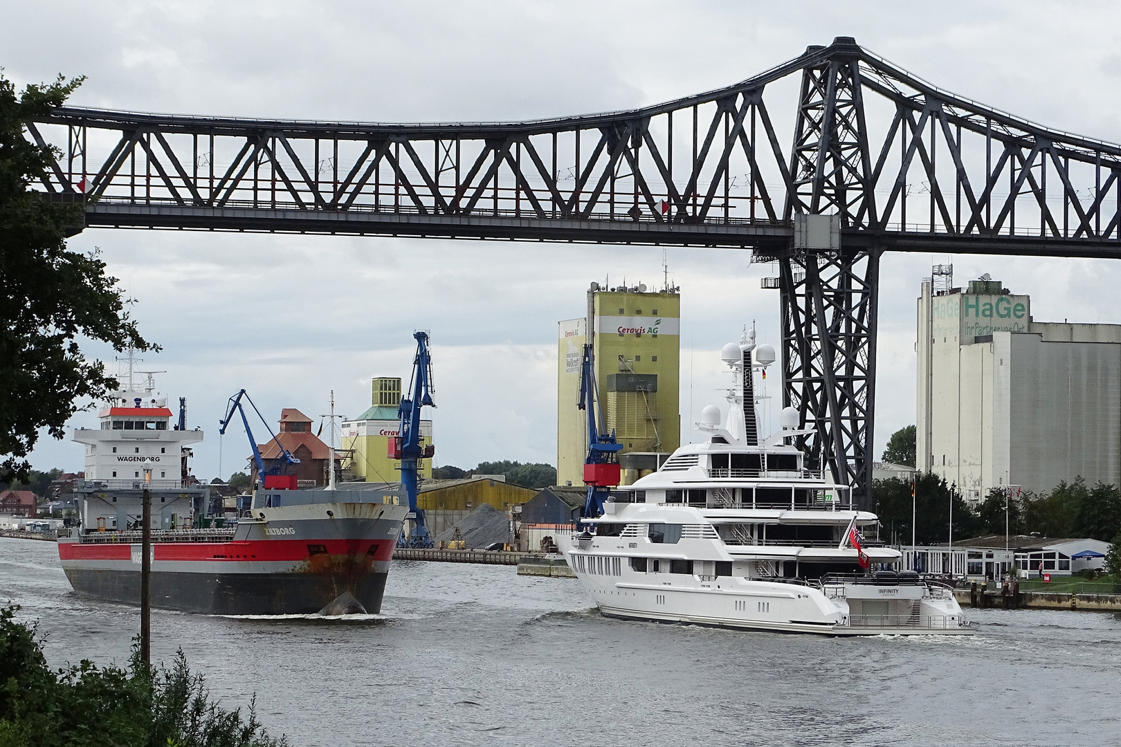 Treffen unter der Brücke