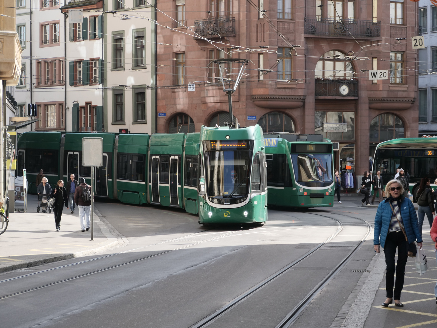 Treffen von 14er-Trams