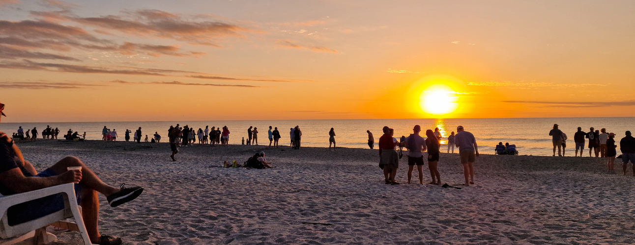                    "Treffen zum Sundowner"