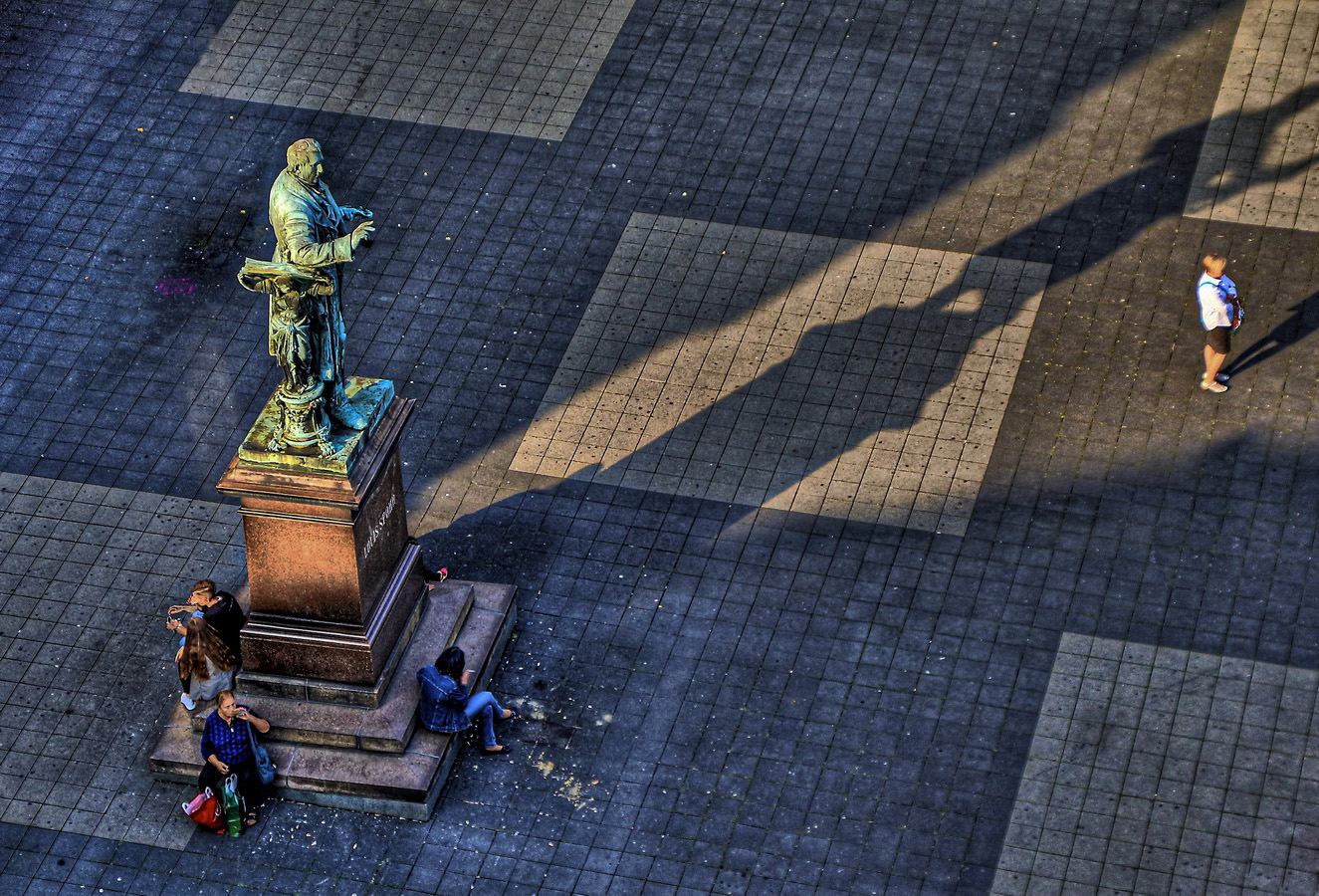 Treffpunkt: unterm Louis Spohr-Denkmal