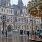 Treiben vor dem Hotel de Ville in Paris