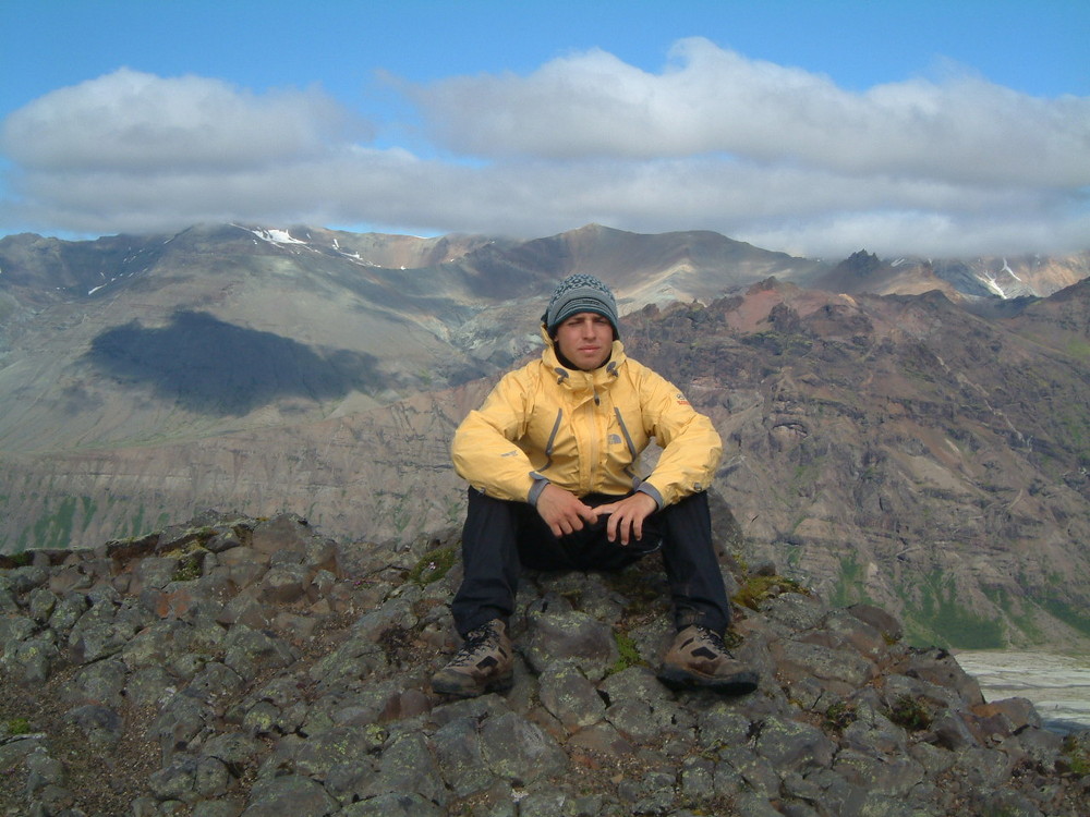 Trekking on Vatnajokull