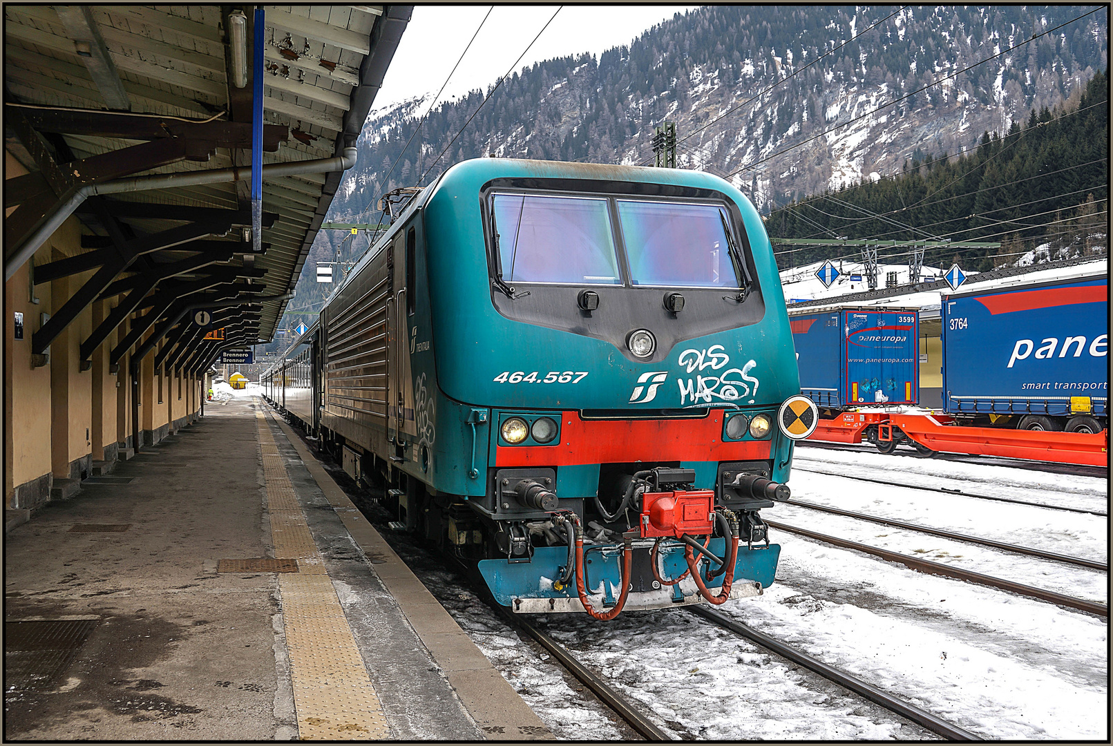 Trenitalia E 464.567