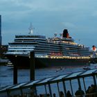 Trennung der beiden QUEENs im Hamburger Hafen