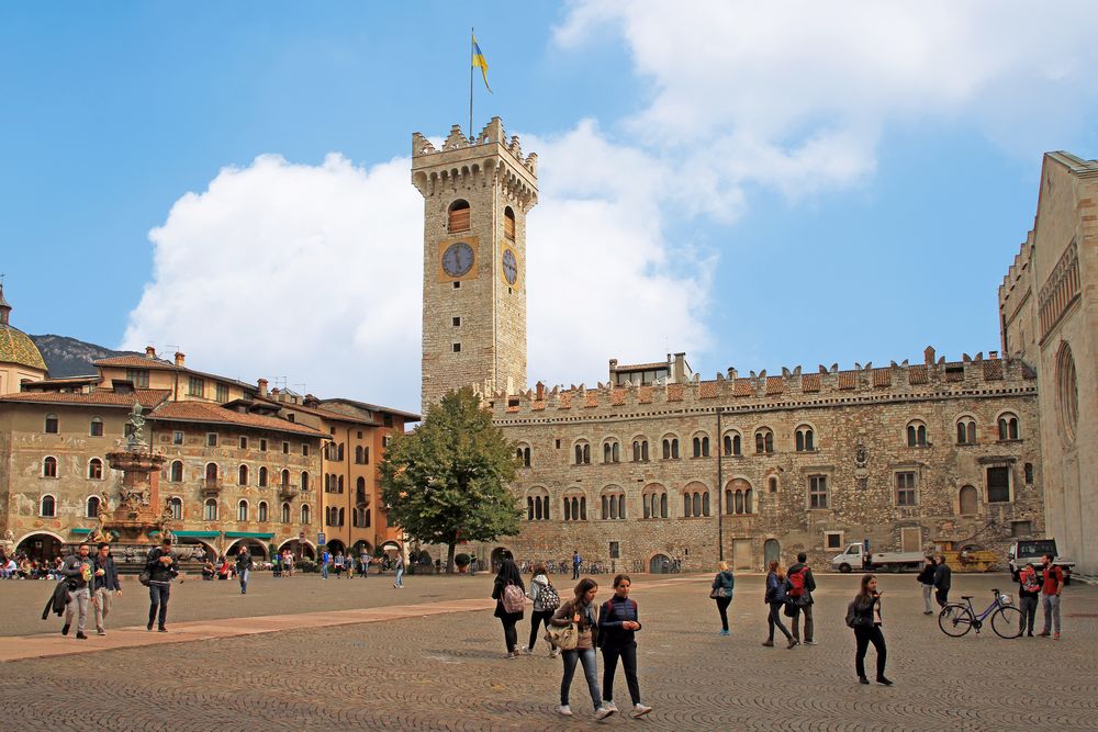 Trento, Piazza Duomo