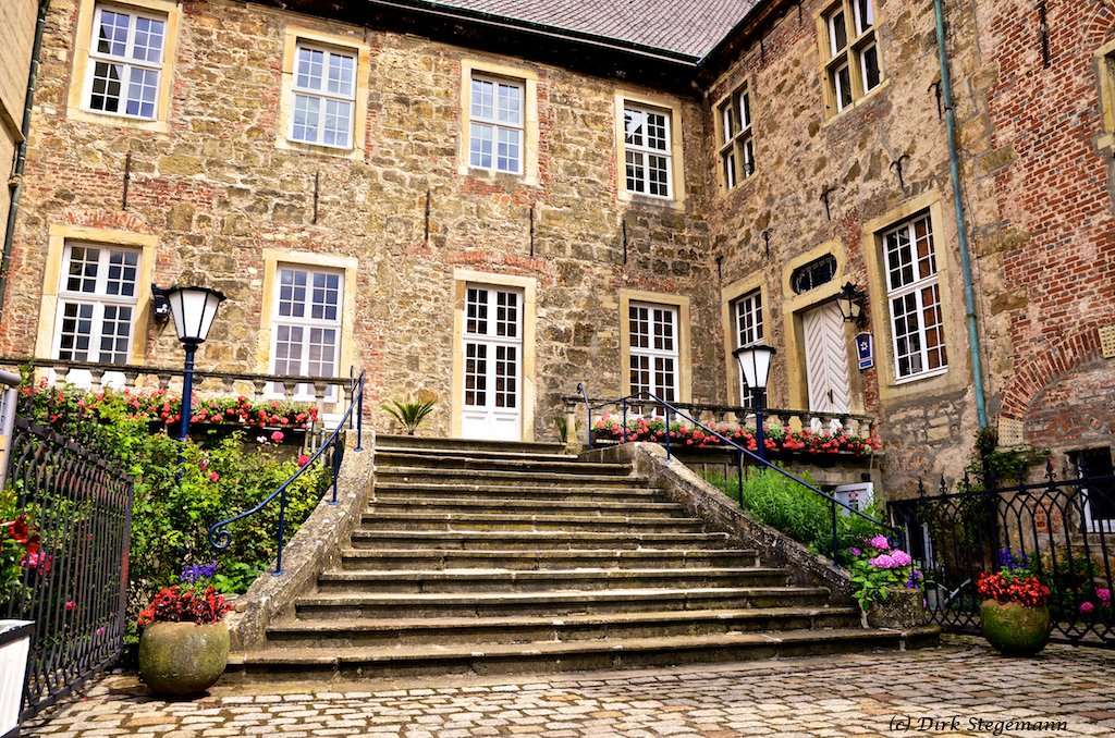 Treppe am Schloss bei Lembeck im Münsterland