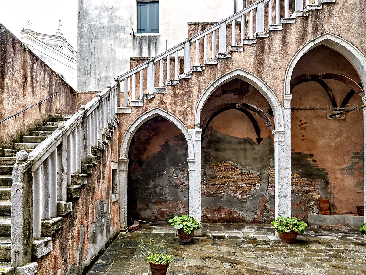 Treppe im Hof