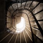 Treppe im verlassenen Badehaus der Beelitzer Heilstätten