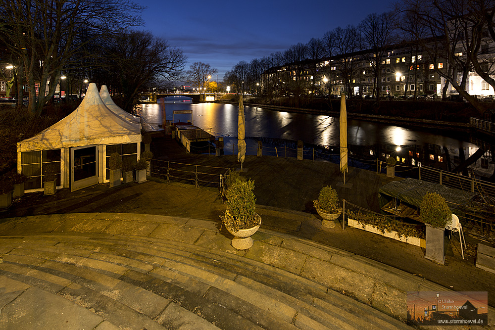 Treppe Mundsburger Brücke