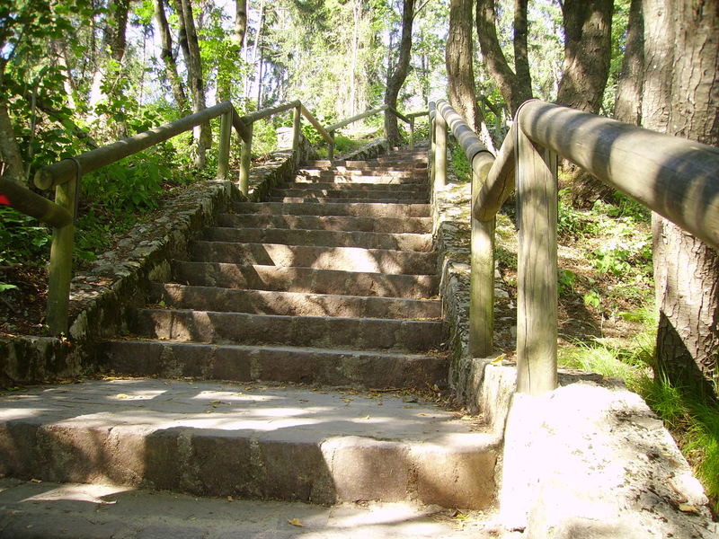 TREPPE nach oben