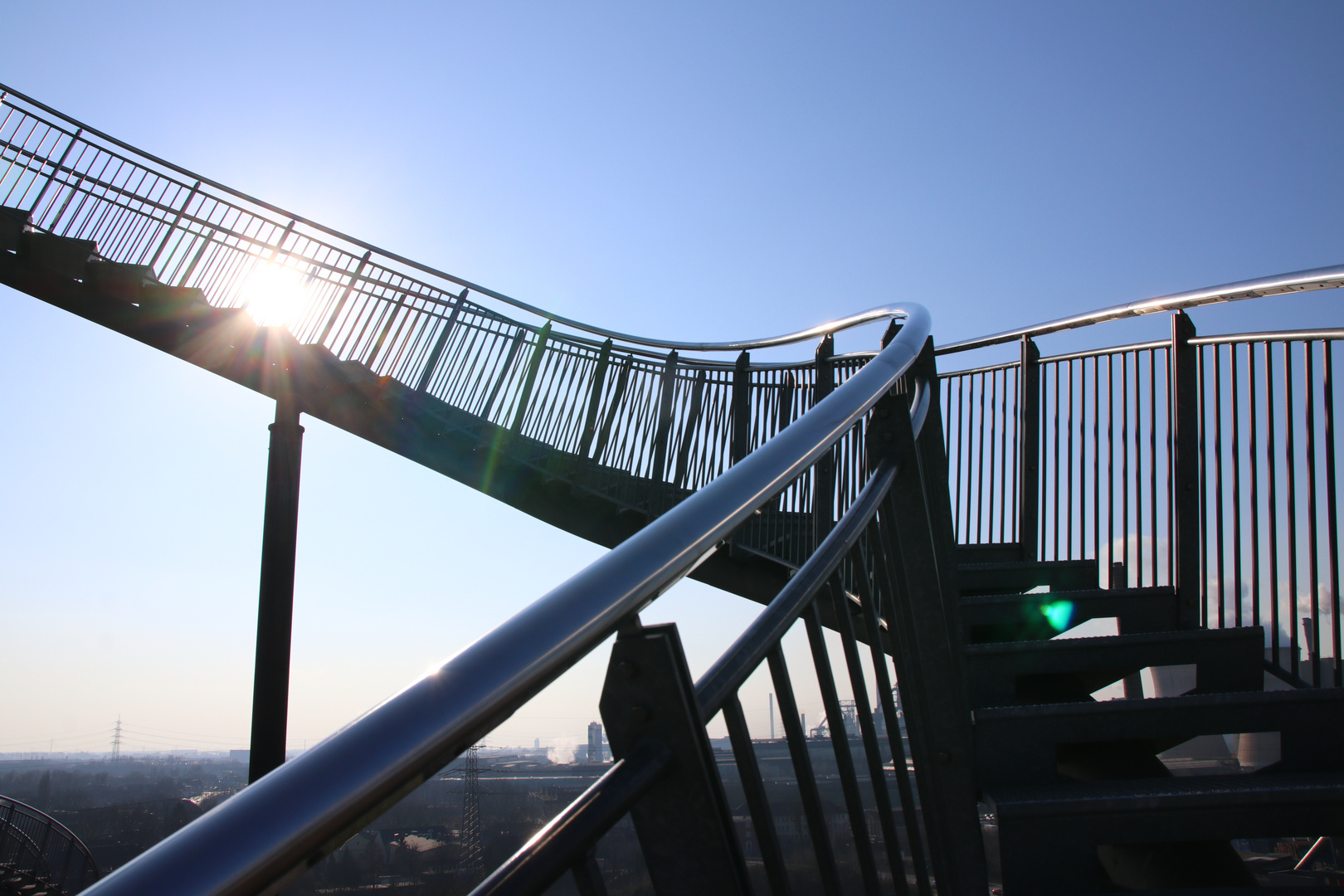 Treppe nach oben zur Sonne?