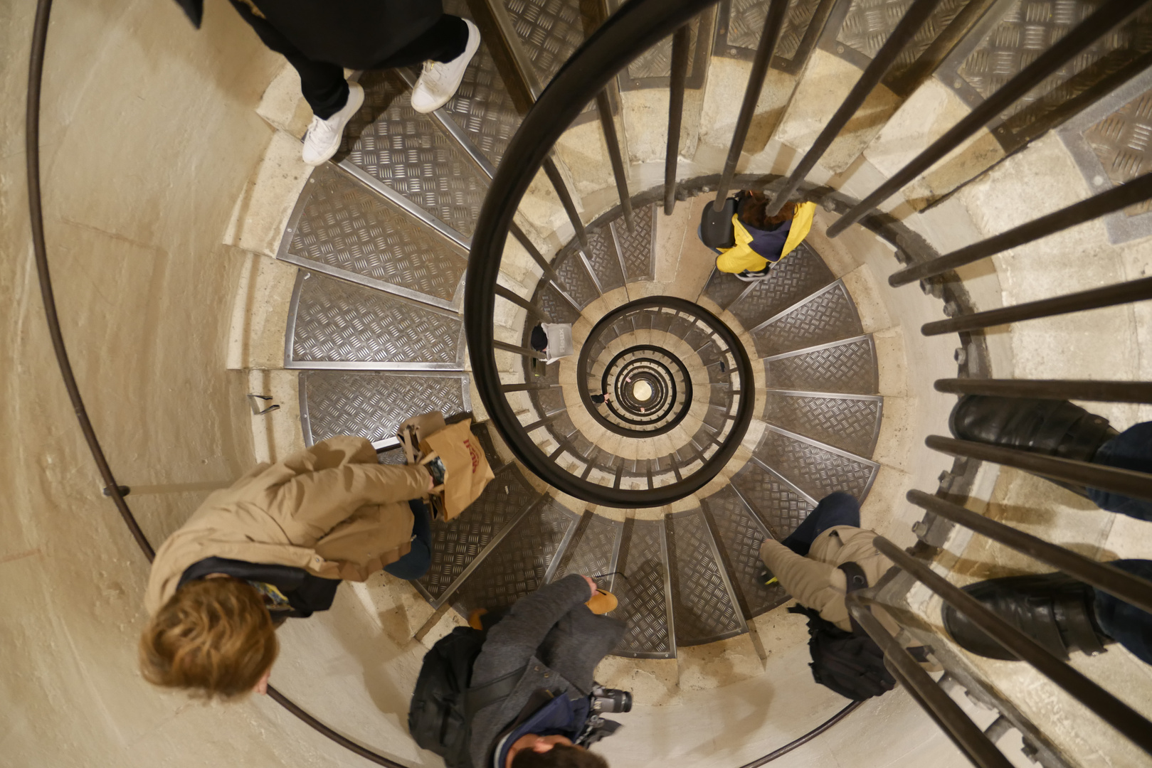 Treppe Paris Arc de Triomphe