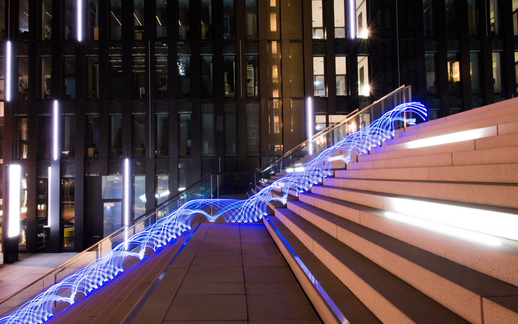 Treppe vom Hyatt Hotel, Medienhafen Düsseldorf