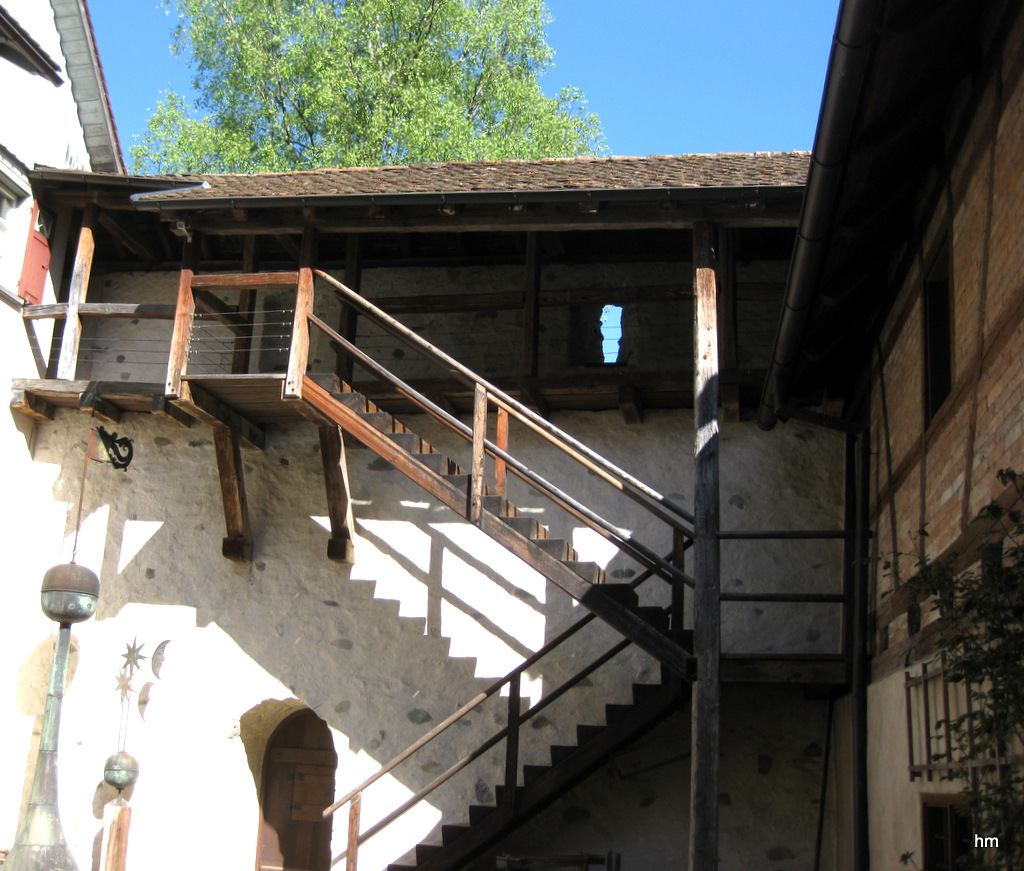 Treppe vom Wehrgang der Stadtmauer in den Hof der Badstube - Wangen