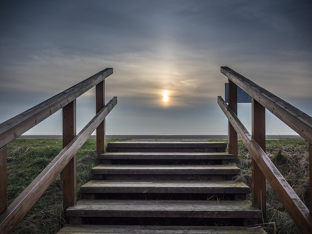 Treppe zum Deich